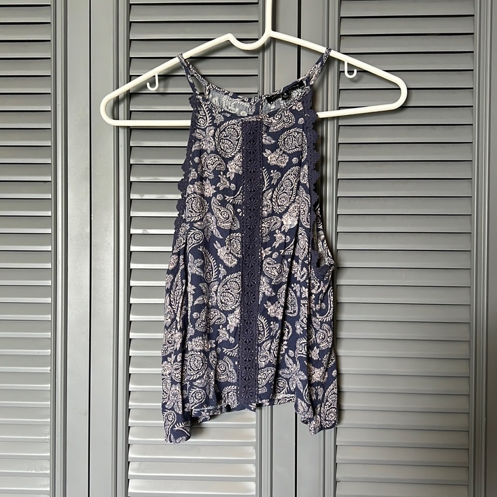 NWOT Kendall and Kylie : Boho Crop - Small